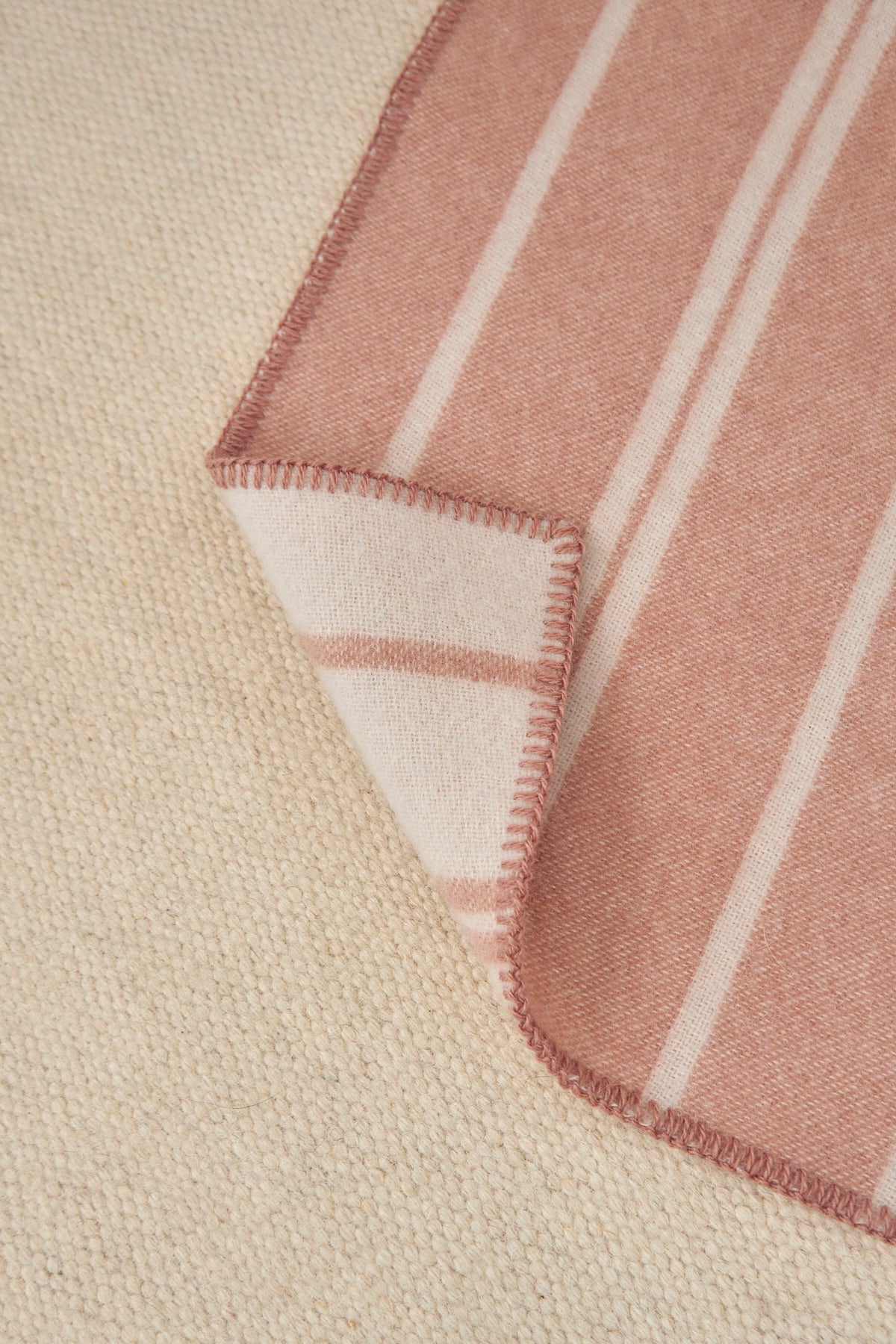 MiaCara Hundedecke Rigato Wolle Blush Creme Hundedecke aus Wolle