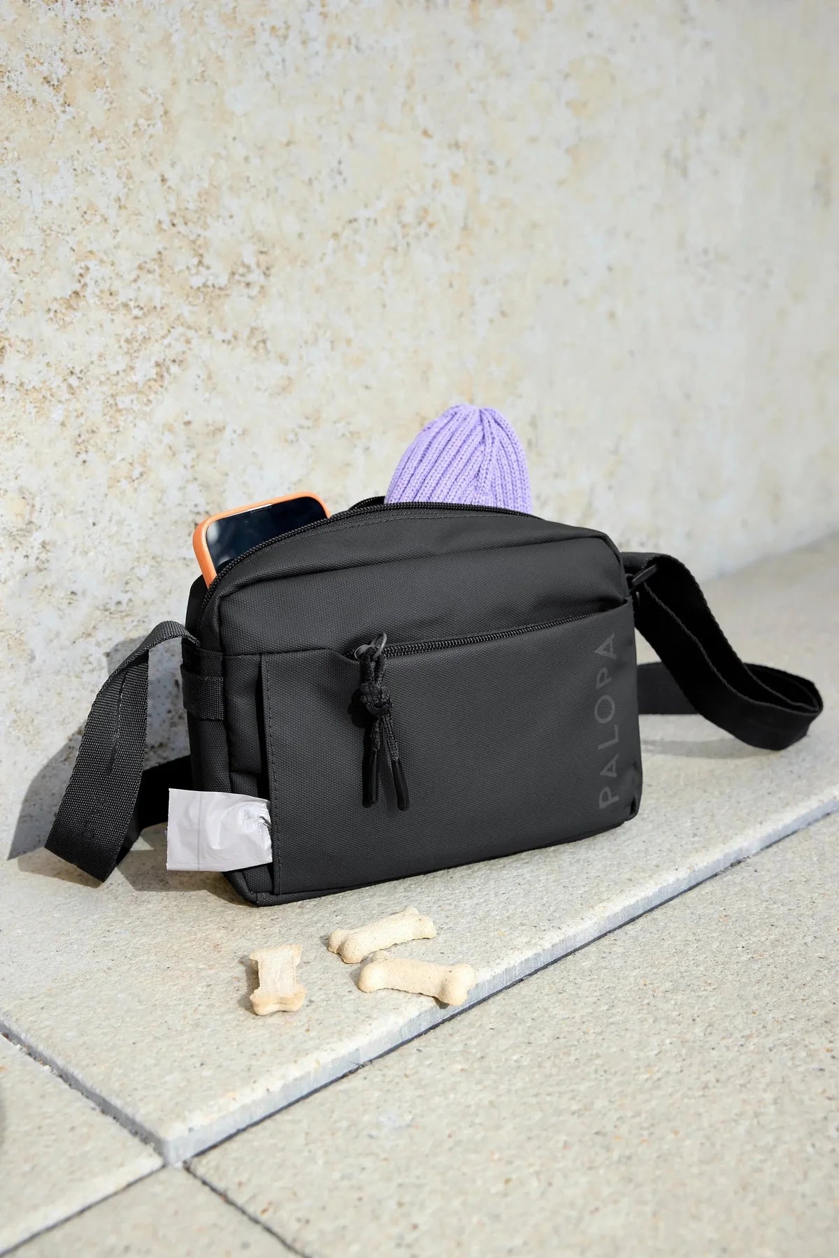 PALOPA Square Bag Noka Schwarz Gassitasche waschbar